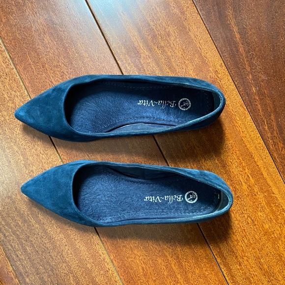 Bella Vita ‘Vivien’ pointy toe flats size 6.5M - Picture 7 of 8